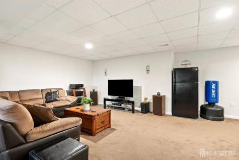 17 Dogwood Lane Hamilton NJ 08690