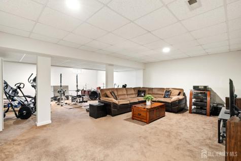 17 Dogwood Lane Hamilton NJ 08690