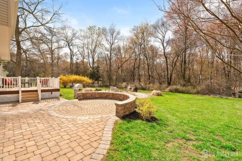 17 Dogwood Lane Hamilton NJ 08690