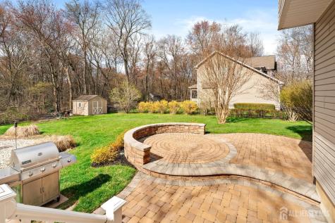17 Dogwood Lane Hamilton NJ 08690