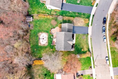 17 Dogwood Lane Hamilton NJ 08690