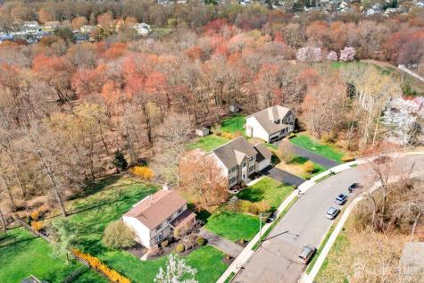 17 Dogwood Lane Hamilton NJ 08690