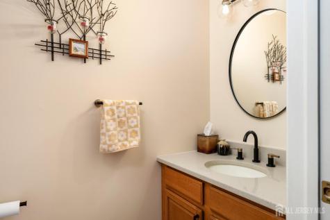 17 Dogwood Lane Hamilton NJ 08690