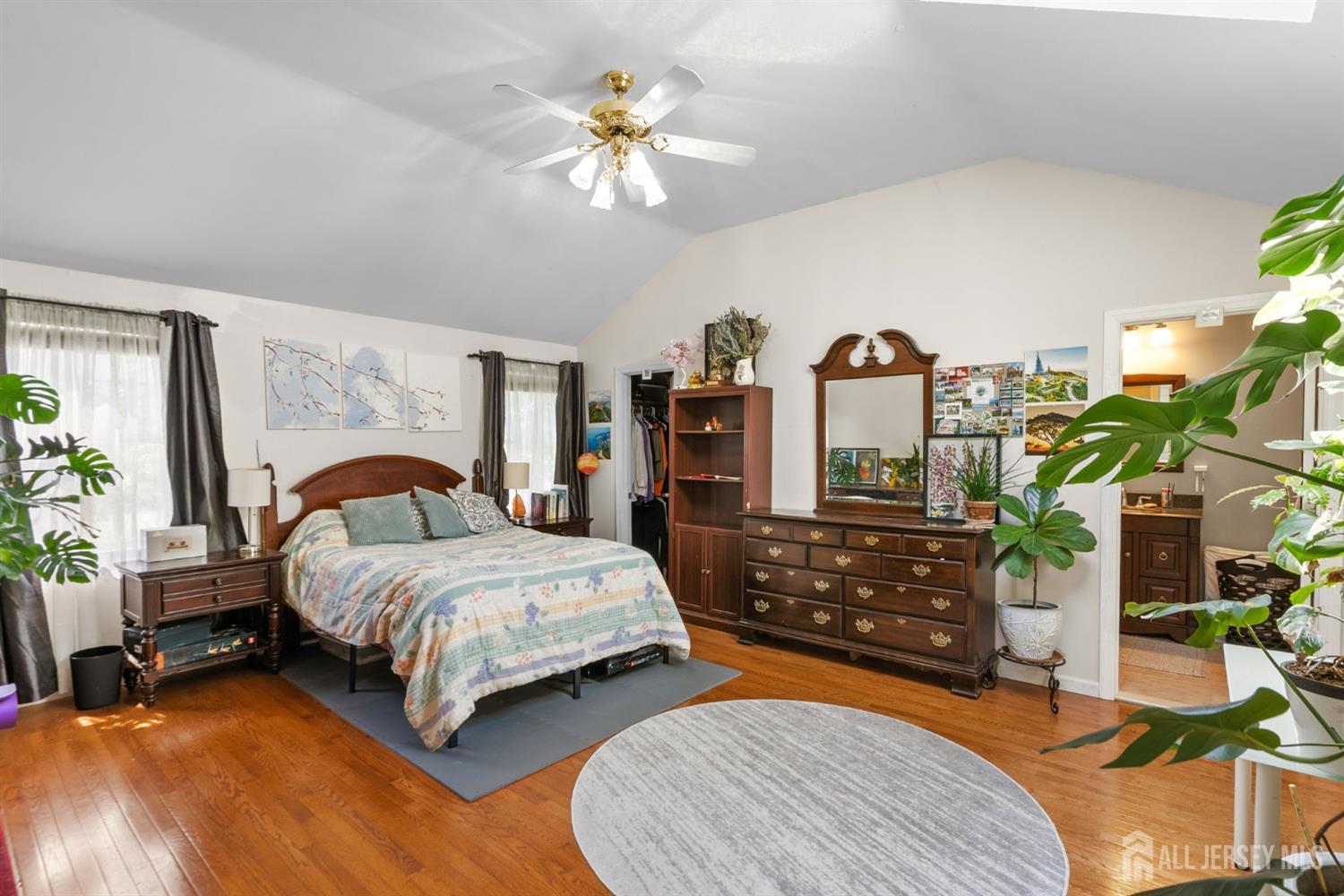 19 Stephenville Parkway Edison NJ 08820