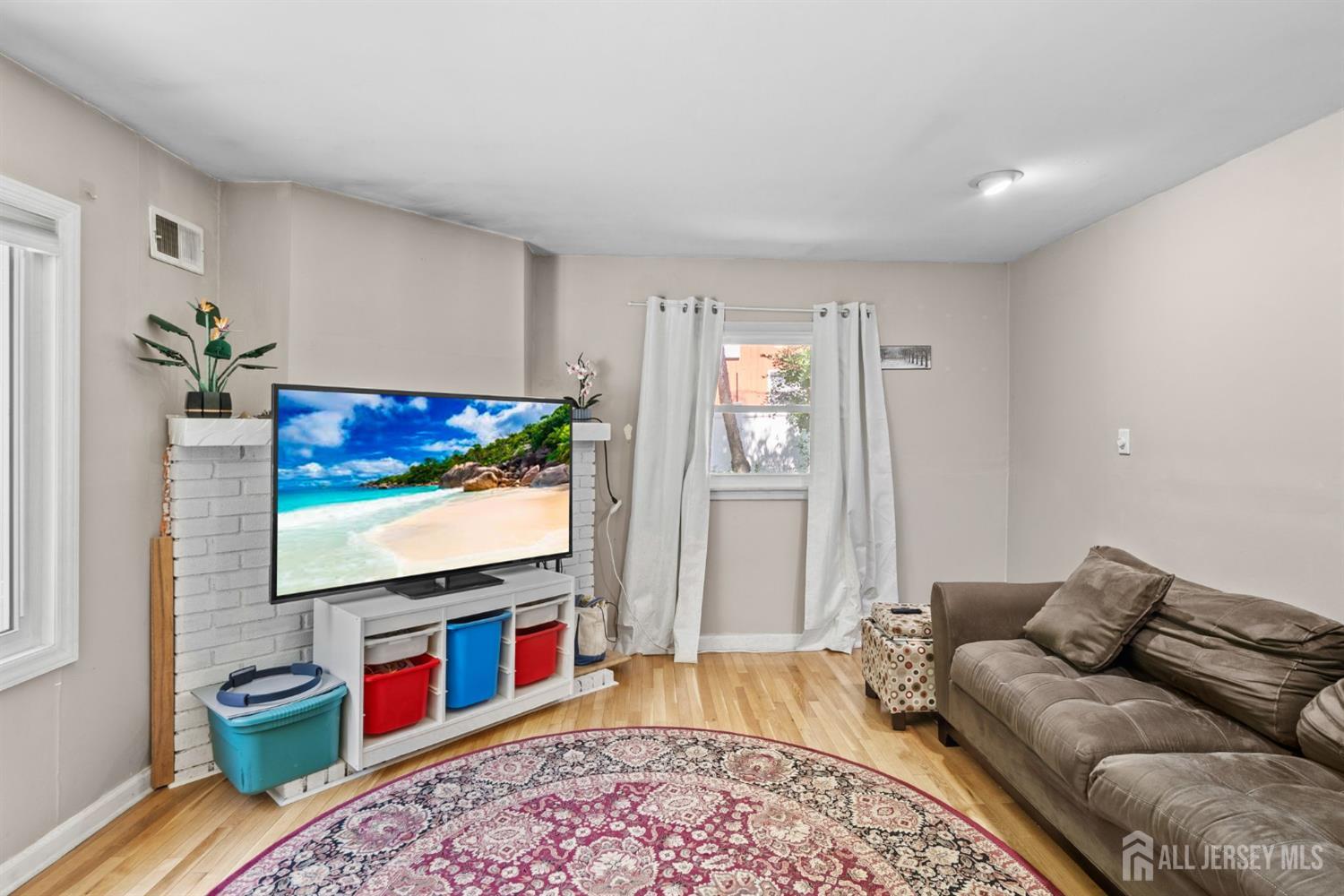 19 Stephenville Parkway Edison NJ 08820