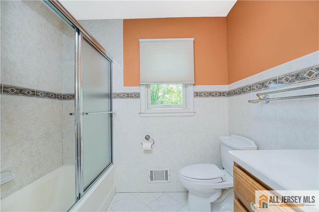 9 Braddock Street East Brunswick NJ 08816