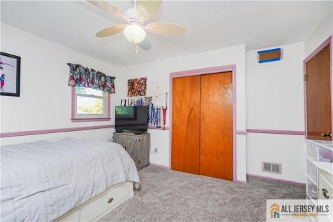 9 Braddock Street East Brunswick NJ 08816