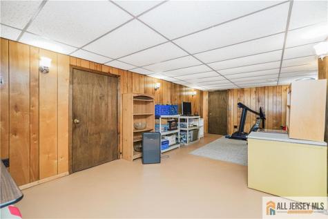 9 Braddock Street East Brunswick NJ 08816