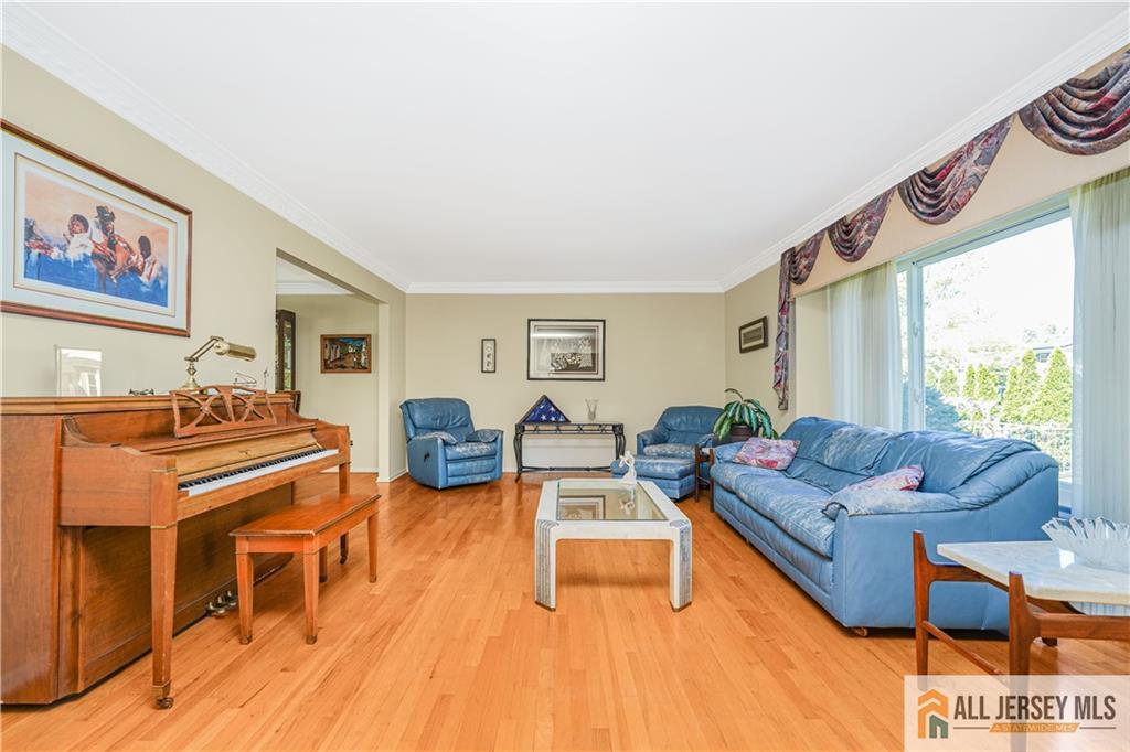 9 Braddock Street East Brunswick NJ 08816