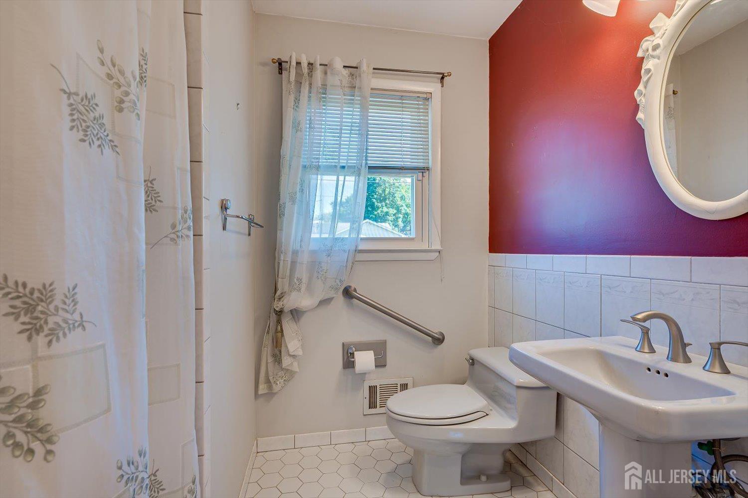 29 Hopkinson Avenue Piscataway NJ 08854