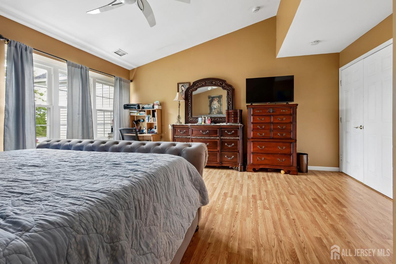 3 Letts Court Sayreville NJ 08872
