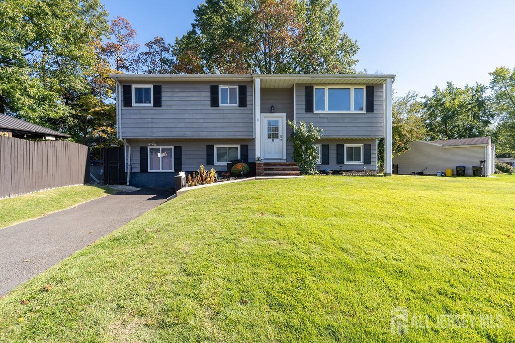 5 Stanley Road East Brunswick NJ 08816