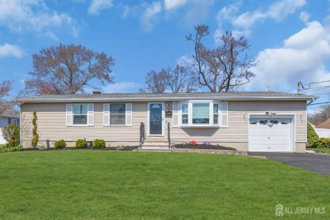 71 Pine Street Spotswood NJ 08884