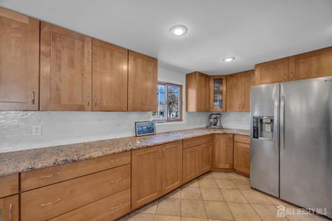 71 Pine Street Spotswood NJ 08884