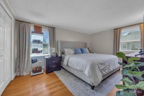 71 Pine Street Spotswood NJ 08884