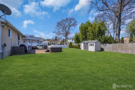 71 Pine Street Spotswood NJ 08884