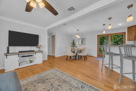 71 Pine Street Spotswood NJ 08884