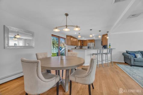 71 Pine Street Spotswood NJ 08884