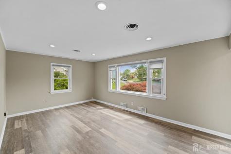 49 Louis Avenue Middlesex NJ 08846