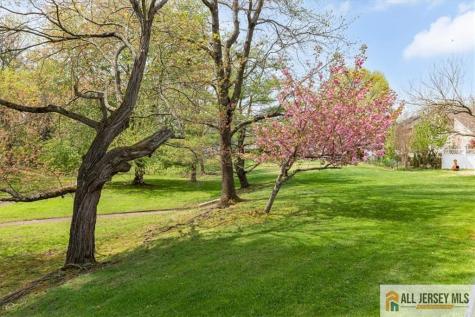 119 Malibu Drive Eatontown NJ 07724