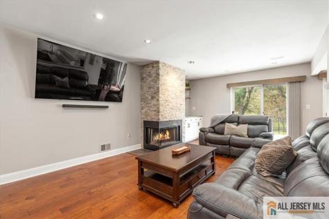 119 Malibu Drive Eatontown NJ 07724