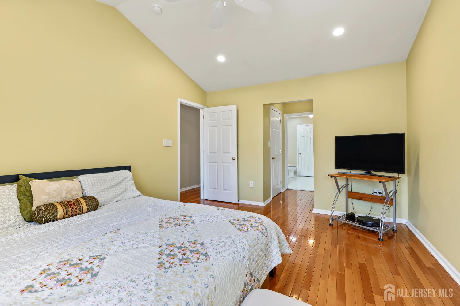 103 Creststone Circle South Brunswick NJ 08540