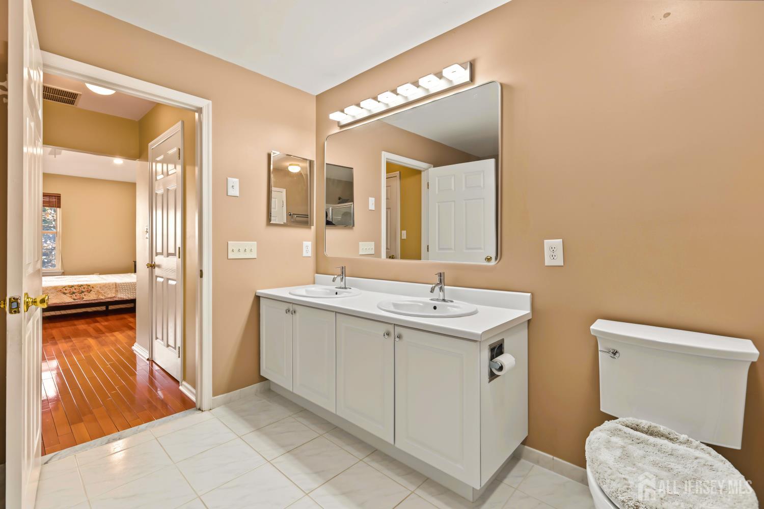 103 Creststone Circle South Brunswick NJ 08540