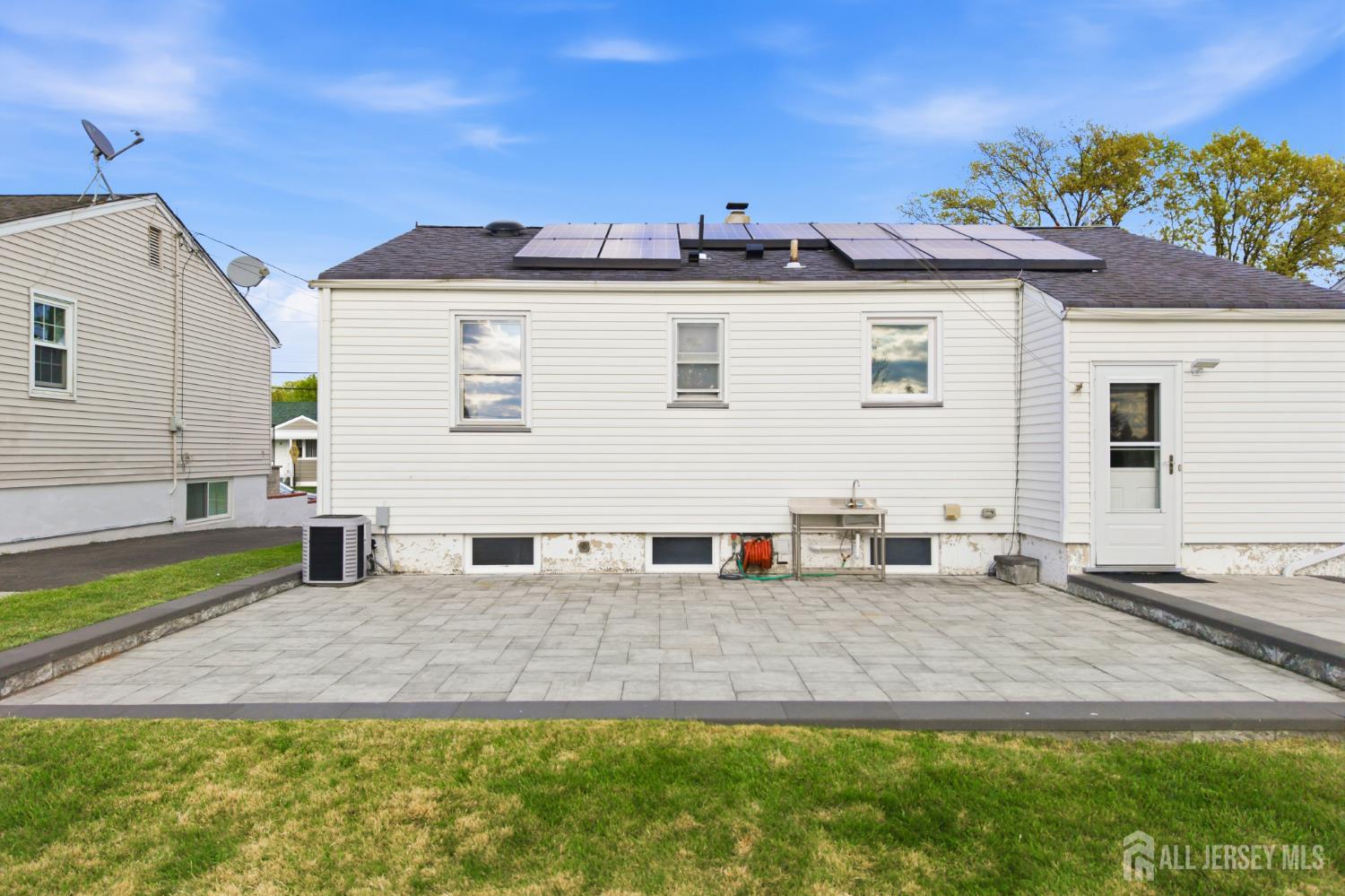 79 George Street Carteret NJ 07008