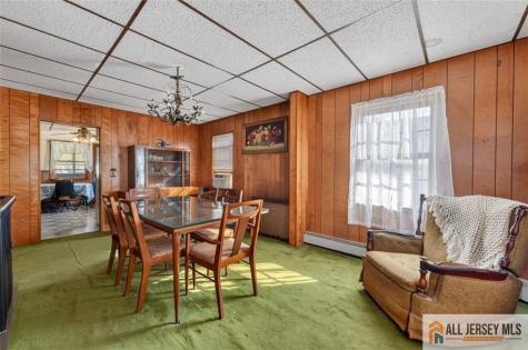 222 Remsen Avenue Avenel NJ 07001