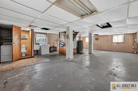 222 Remsen Avenue Avenel NJ 07001