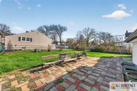 222 Remsen Avenue Avenel NJ 07001