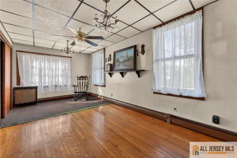 222 Remsen Avenue Avenel NJ 07001