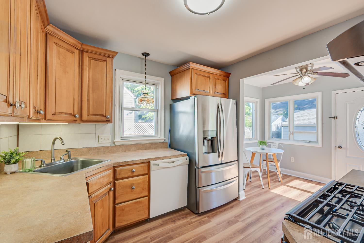 46 Elmwood Avenue Edison NJ 08837