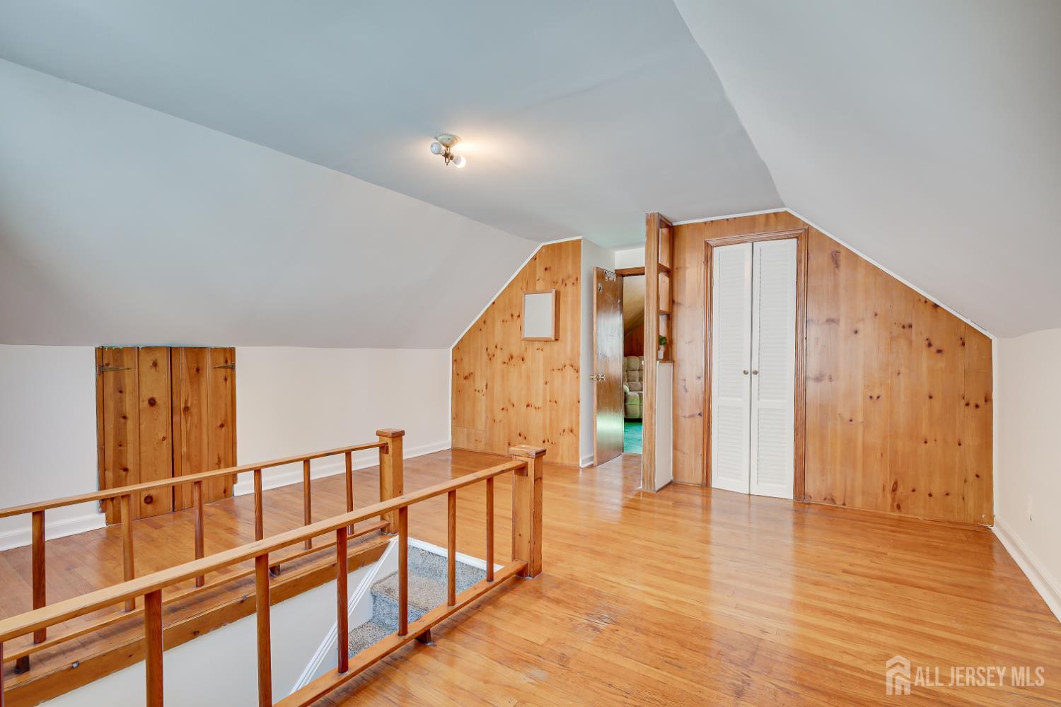 46 Elmwood Avenue Edison NJ 08837