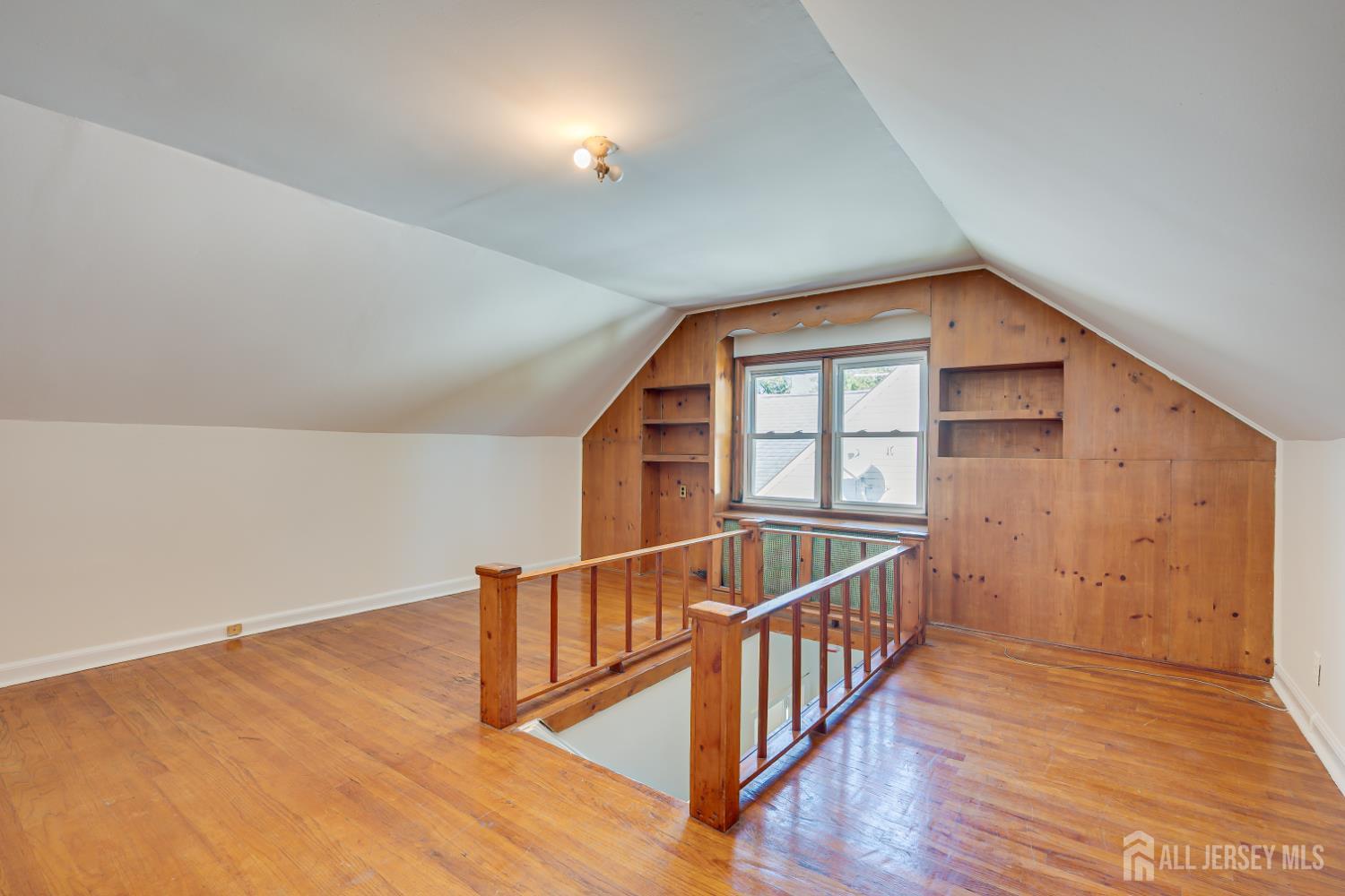 46 Elmwood Avenue Edison NJ 08837