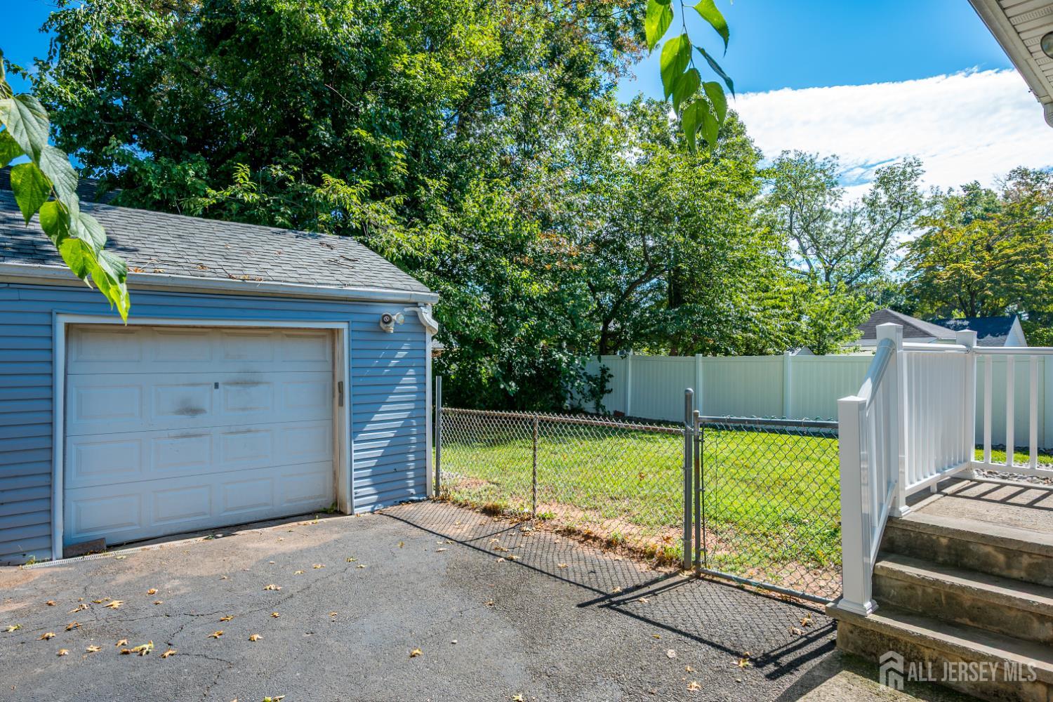 46 Elmwood Avenue Edison NJ 08837