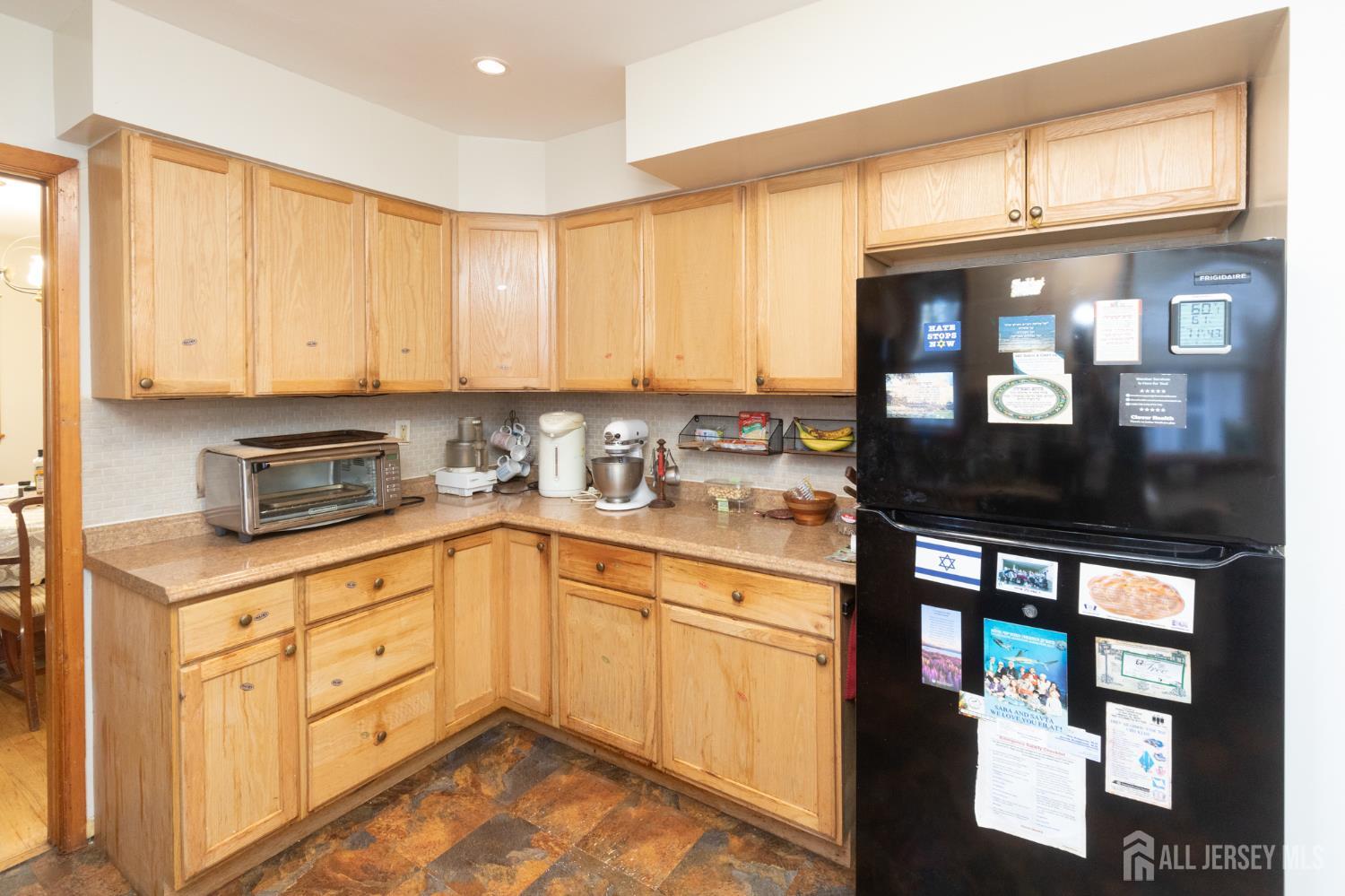 412 Montgomery Street Highland Park NJ 08904