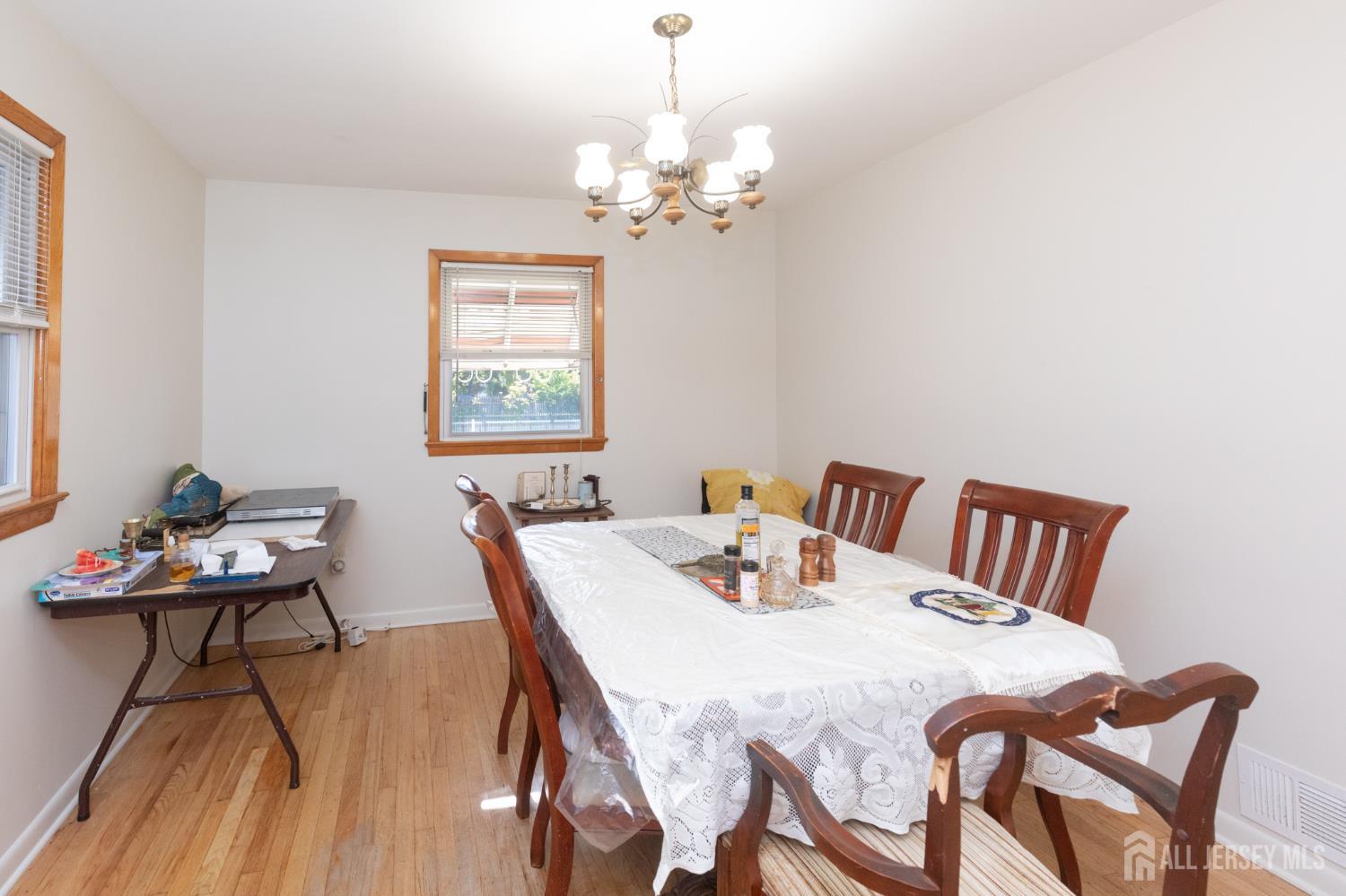 412 Montgomery Street Highland Park NJ 08904