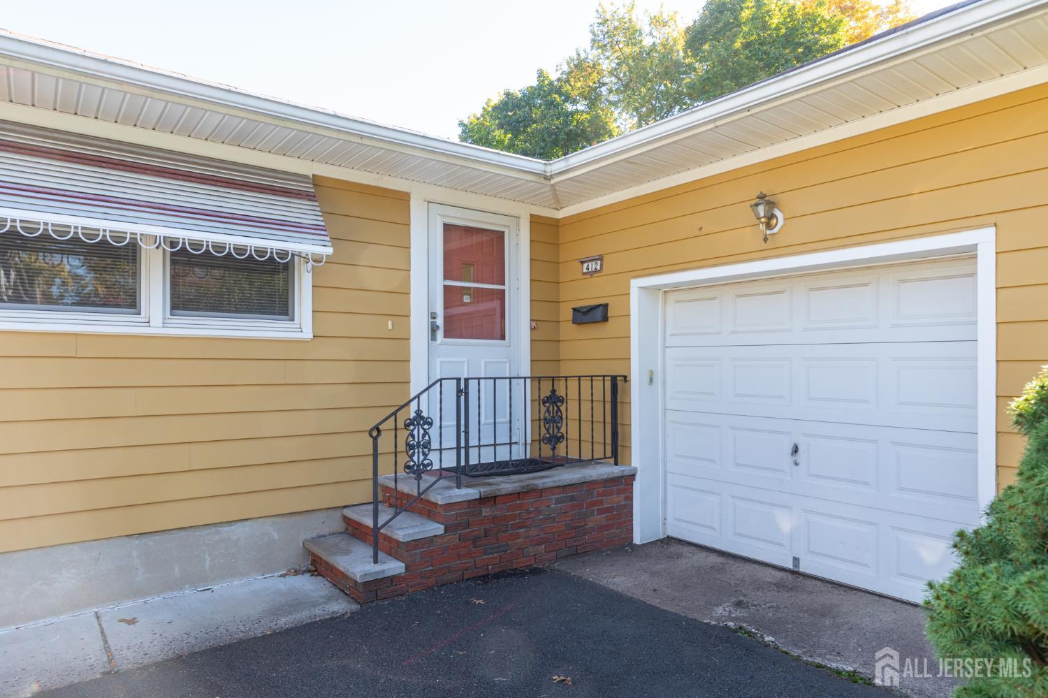 412 Montgomery Street Highland Park NJ 08904