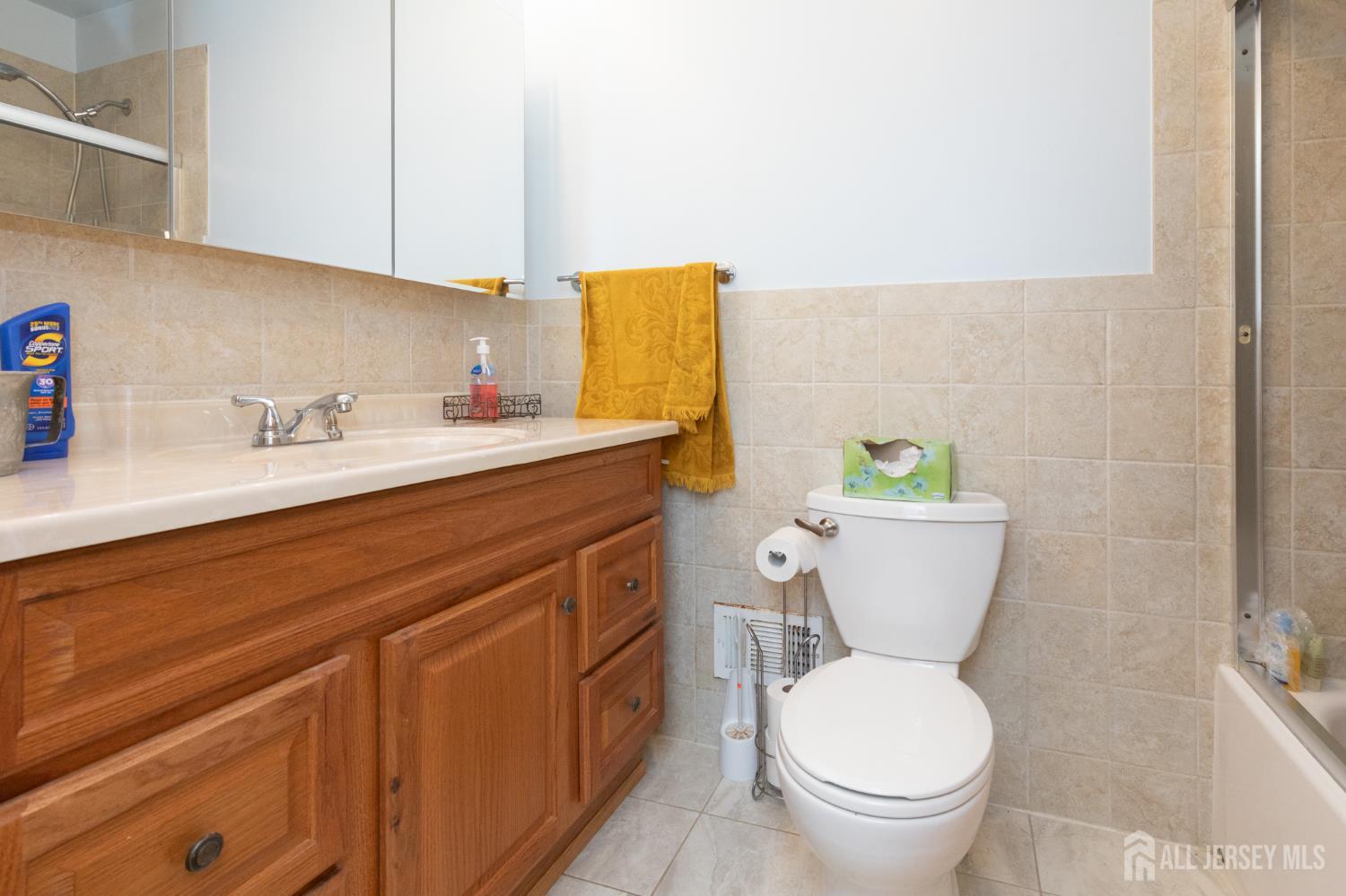 412 Montgomery Street Highland Park NJ 08904