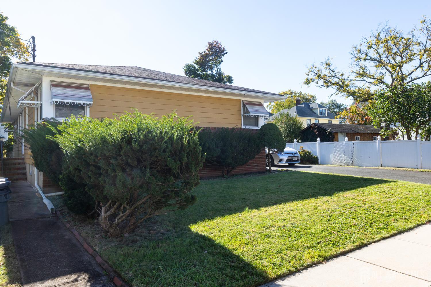 412 Montgomery Street Highland Park NJ 08904