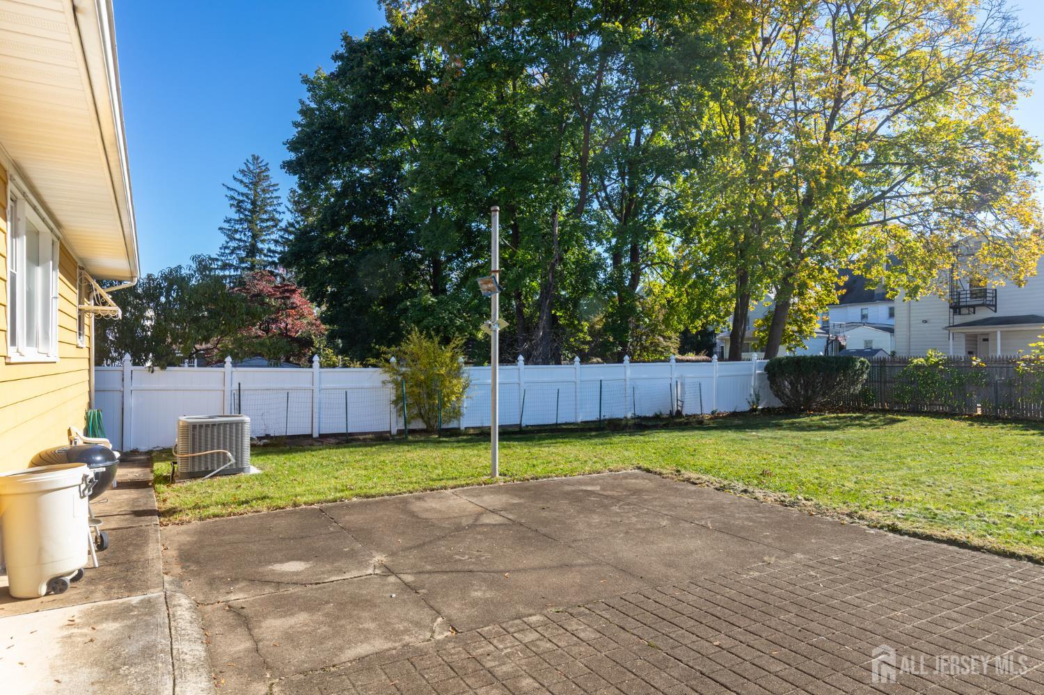 412 Montgomery Street Highland Park NJ 08904