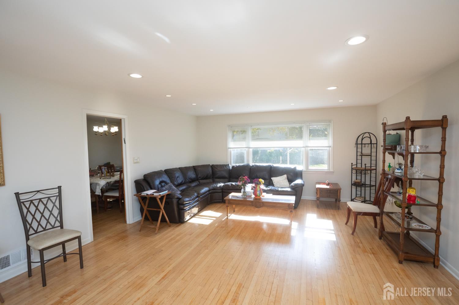 412 Montgomery Street Highland Park NJ 08904