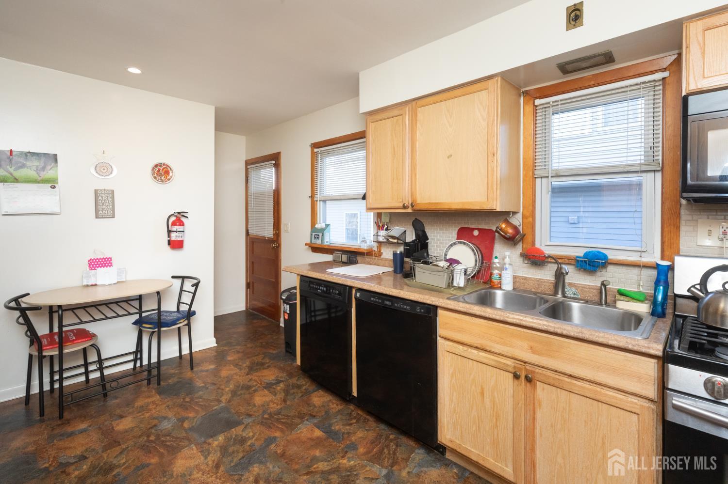 412 Montgomery Street Highland Park NJ 08904