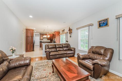111 Delmonico Avenue Franklin Twsp NJ 08873