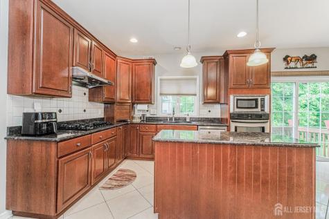 111 Delmonico Avenue Franklin Twsp NJ 08873