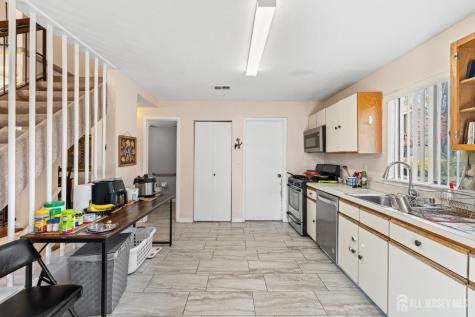 544 Westgate Drive Edison NJ 08820