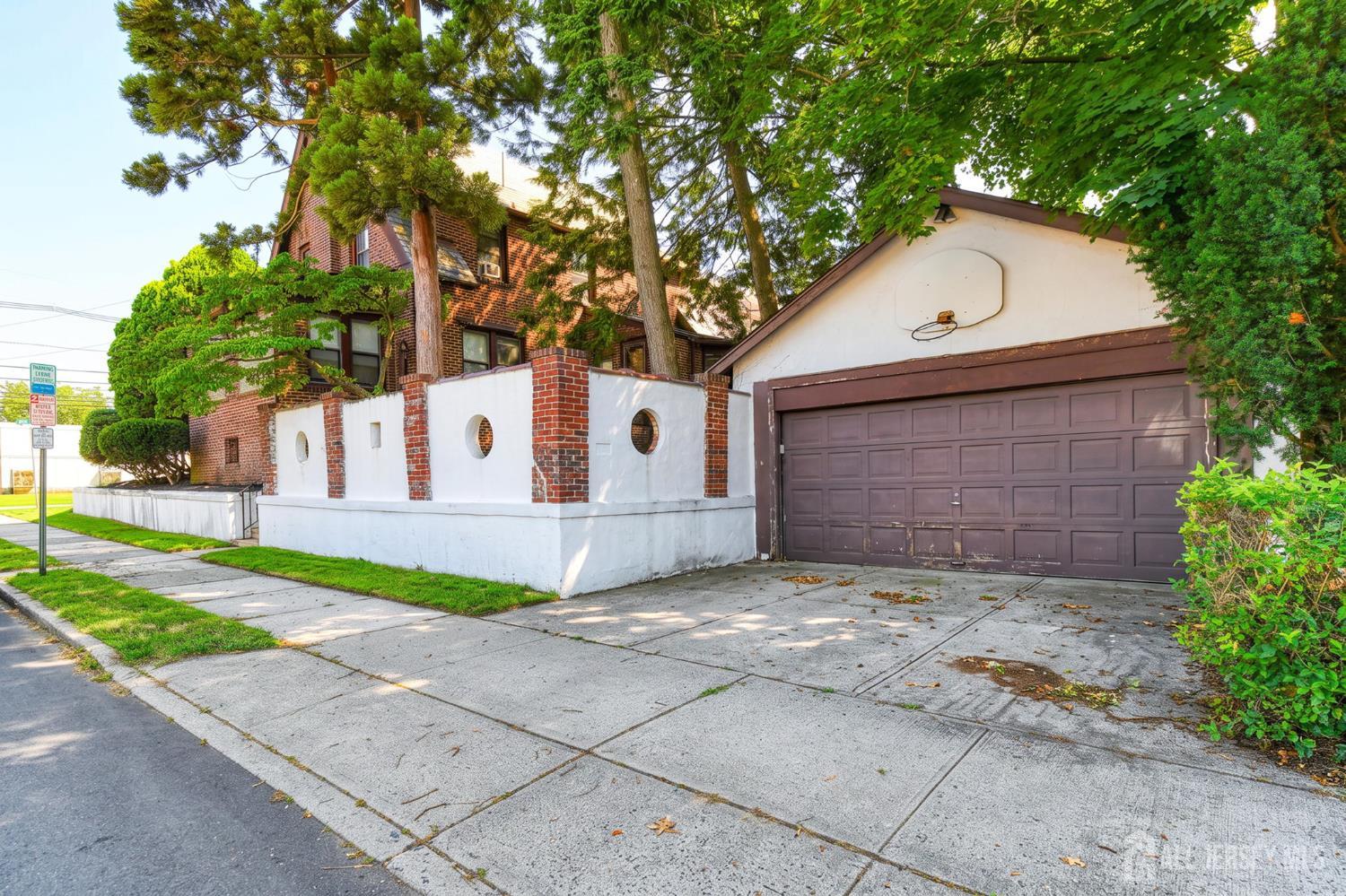 67 Nichol Avenue New Brunswick NJ 08901