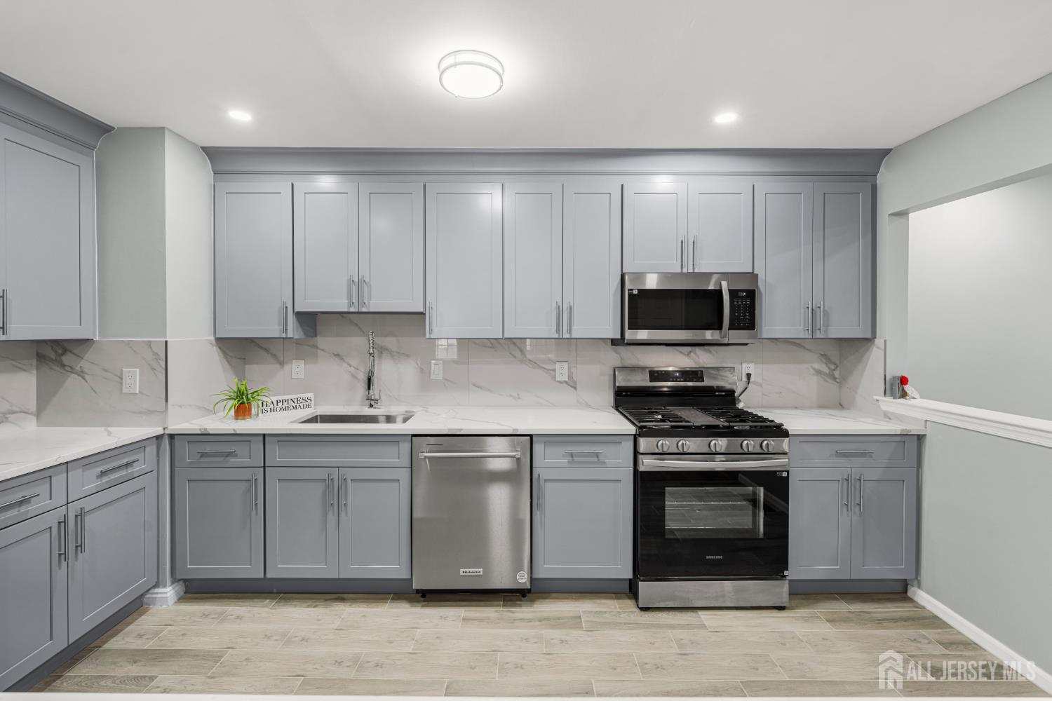 259 Retta Court Piscataway NJ 08854