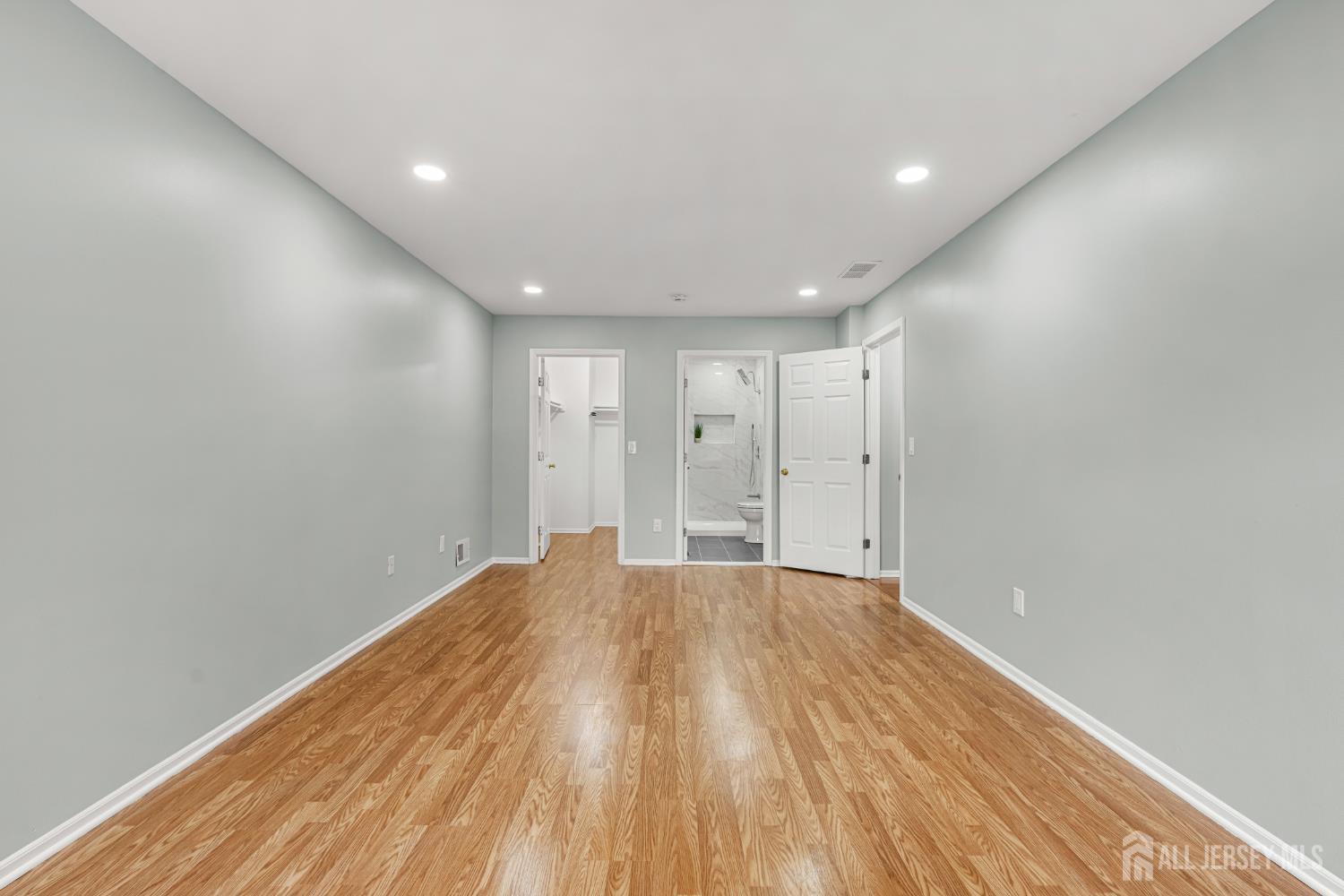 259 Retta Court Piscataway NJ 08854